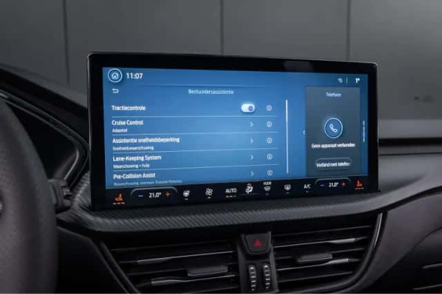 Ford Kuga (2025) thumbnail 18
