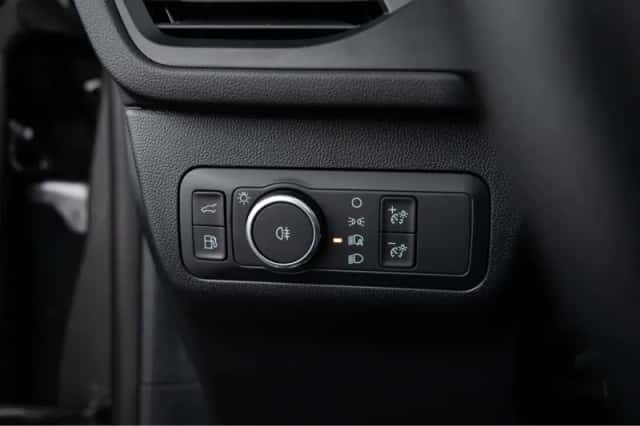 Ford Kuga (2025) thumbnail 32