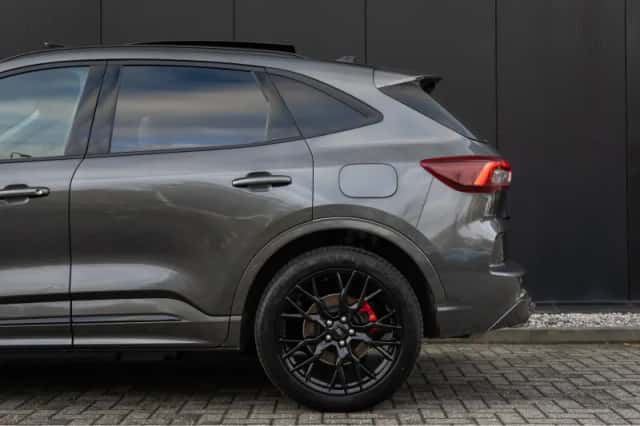 Ford Kuga (2025) thumbnail 5
