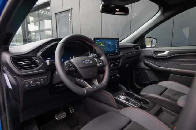 Ford Kuga (2025) thumbnail 16