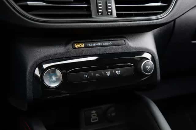 Ford Kuga (2025) thumbnail 35