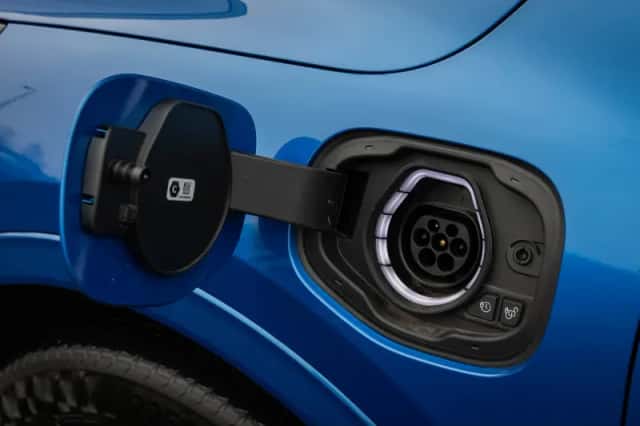 Ford Kuga (2025) thumbnail 9