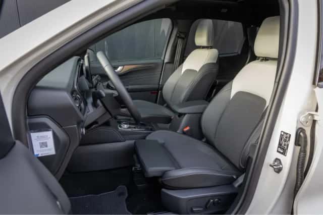 Ford Kuga (2026) thumbnail 8