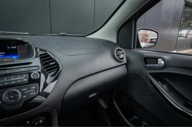 Ford Ka (2017) thumbnail 30