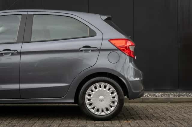Ford Ka (2017) thumbnail 36