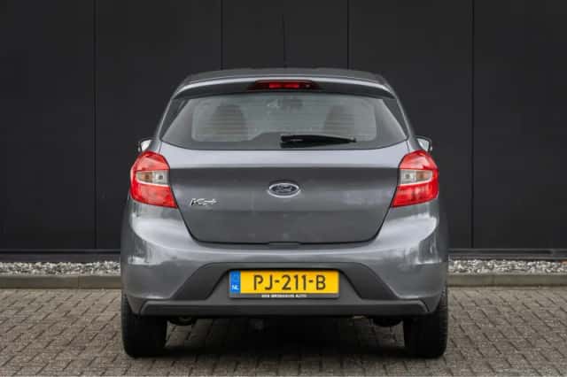 Ford Ka (2017) thumbnail 5
