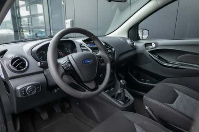 Ford Ka (2017) thumbnail 8
