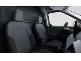 Ford E-Transit Courier (2026) thumbnail 7