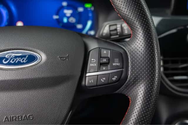 Ford Kuga (2022) thumbnail 27