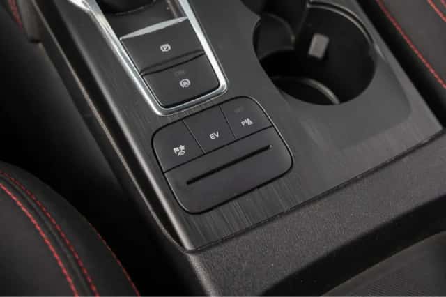 Ford Kuga (2022) thumbnail 34