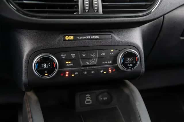 Ford Kuga (2022) thumbnail 36