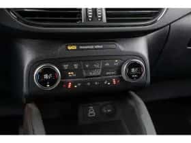 Ford Kuga (2022) thumbnail 36