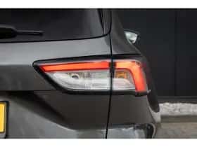 Ford Kuga (2022) thumbnail 39