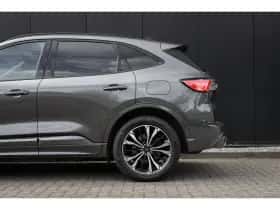 Ford Kuga (2022) thumbnail 41