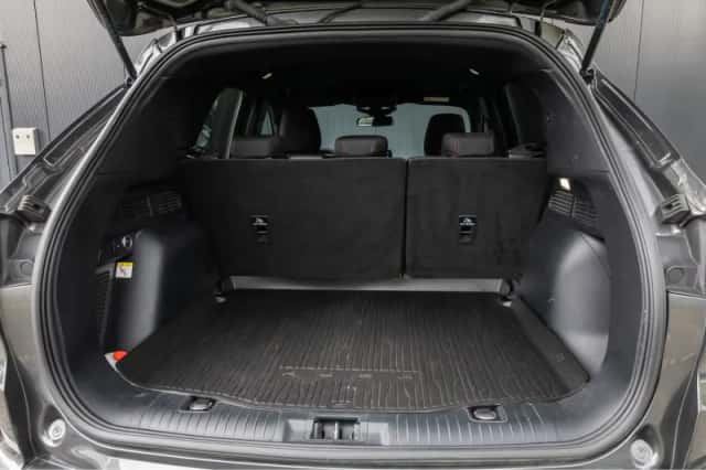 Ford Kuga (2022) thumbnail 44