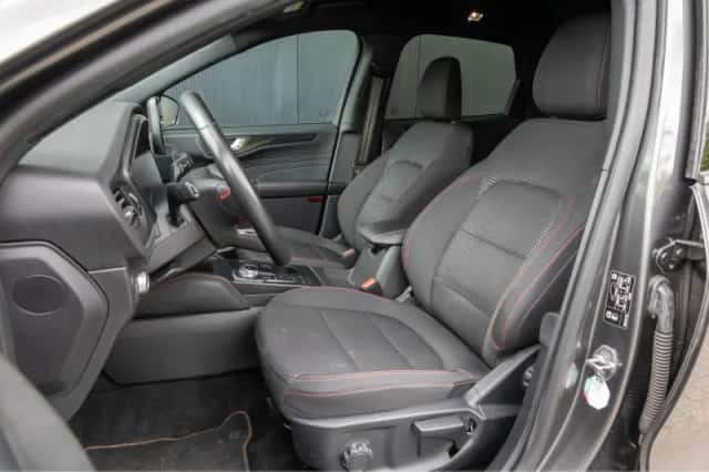 Ford Kuga (2022) thumbnail 9