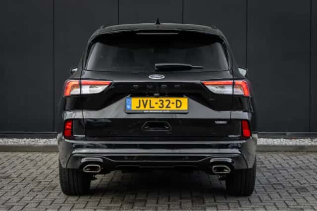 Ford Kuga (2023) thumbnail 14