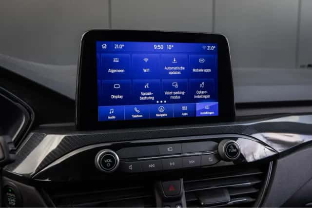 Ford Kuga (2023) thumbnail 26