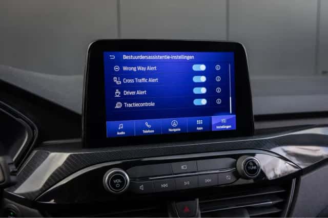 Ford Kuga (2023) thumbnail 30