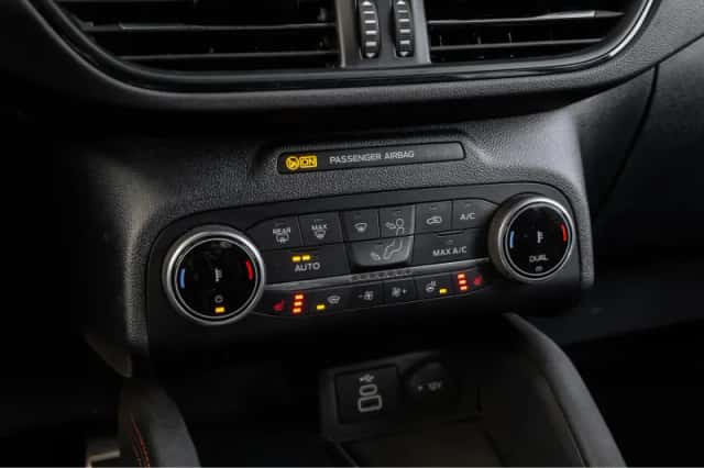 Ford Kuga (2023) thumbnail 34