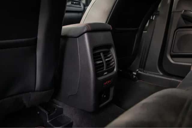 Ford Kuga (2023) thumbnail 36
