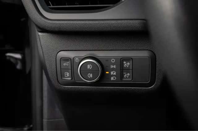 Ford Kuga (2023) thumbnail 42