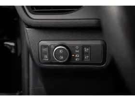 Ford Kuga (2023) thumbnail 42