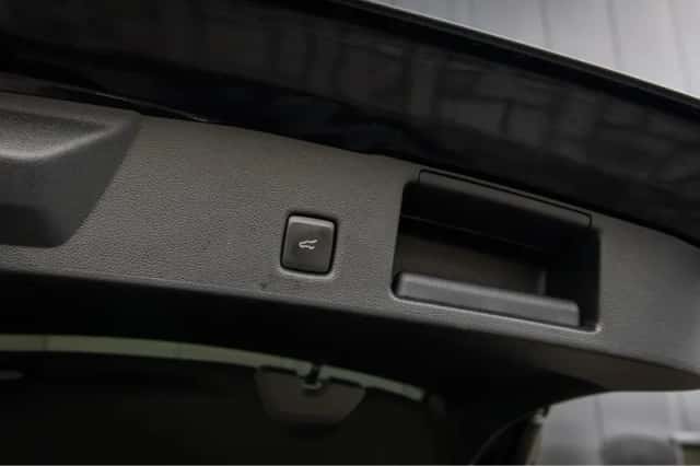 Ford Kuga (2023) thumbnail 47
