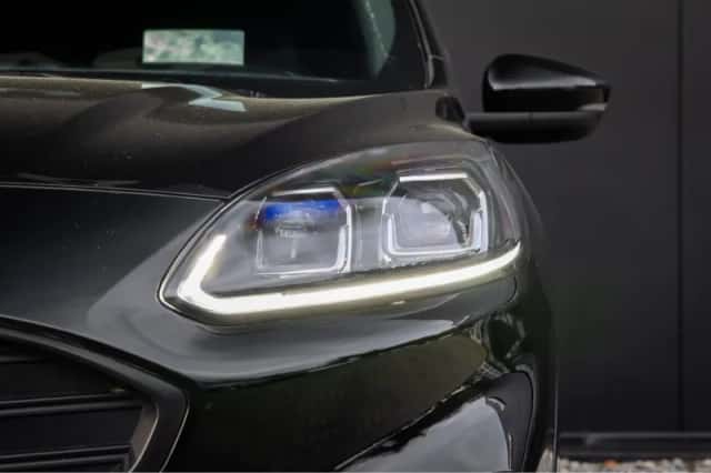 Ford Kuga (2023) thumbnail 8