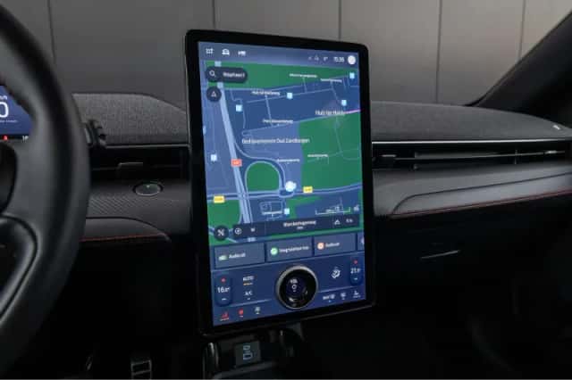 Ford Mustang Mach-E (2022) thumbnail 32