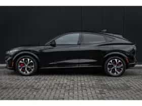 Ford Mustang Mach-E (2022) thumbnail 6