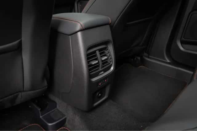 Ford Kuga (2025) thumbnail 14