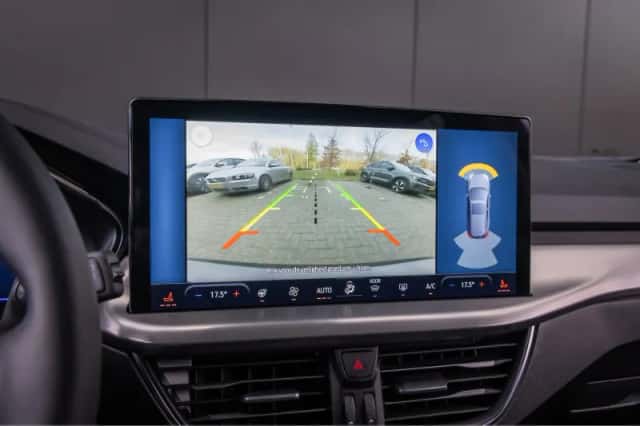 Ford Focus (2025) thumbnail 16