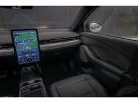 Ford Mustang Mach-E (2026) thumbnail 33