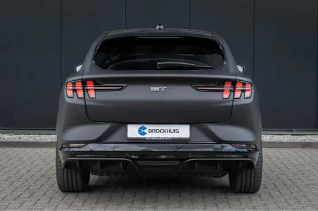 Ford Mustang Mach-E (2026) thumbnail 5