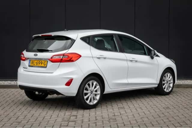 Ford Fiesta (2018) thumbnail 2