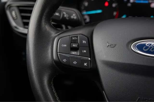 Ford Fiesta (2018) thumbnail 23