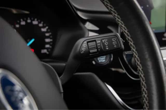 Ford Fiesta (2018) thumbnail 32