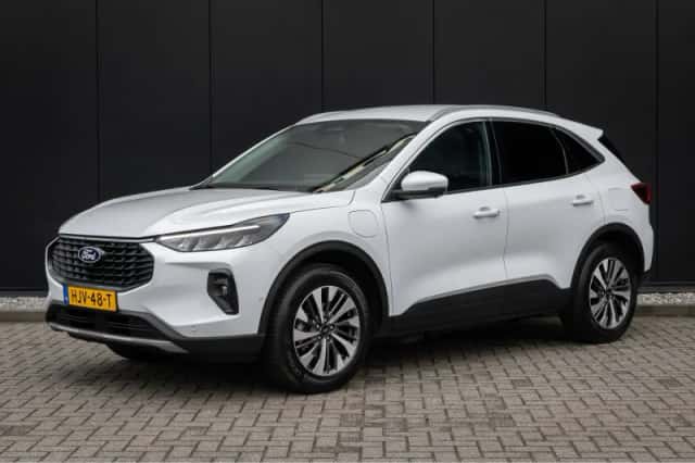 Ford Kuga (2025) thumbnail 1