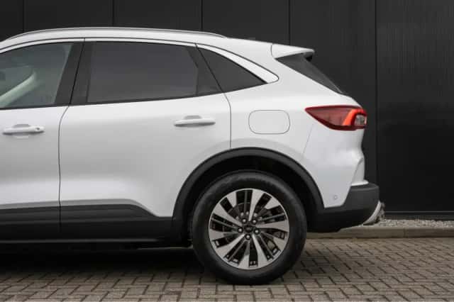 Ford Kuga (2025) thumbnail 12