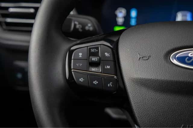 Ford Kuga (2025) thumbnail 28