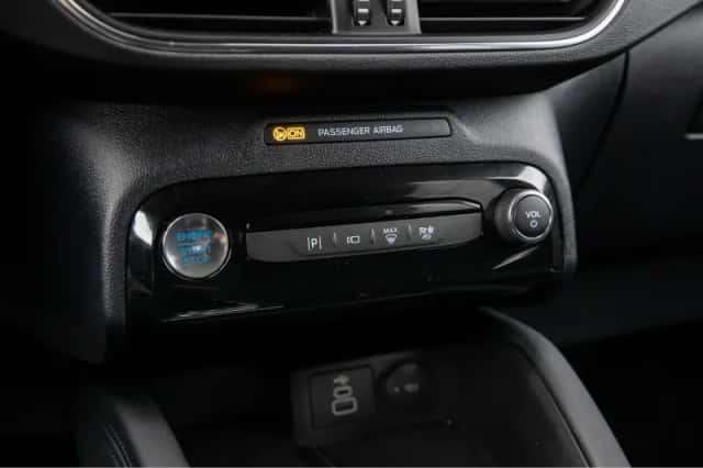 Ford Kuga (2025) thumbnail 30