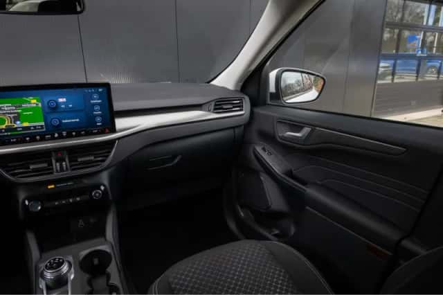 Ford Kuga (2025) thumbnail 35
