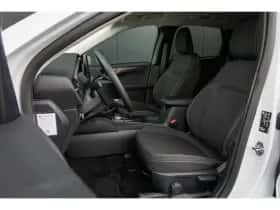 Ford Kuga (2025) thumbnail 5