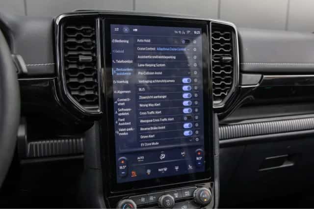 Ford Ranger (2025) thumbnail 42
