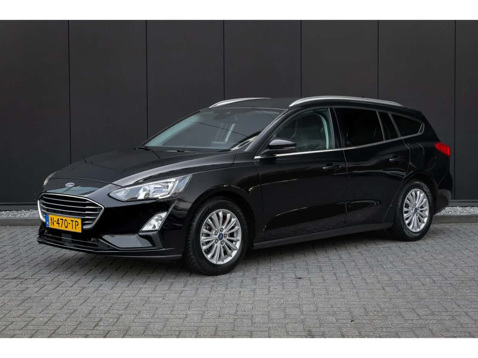 Ford Focus (2022) — foto 1