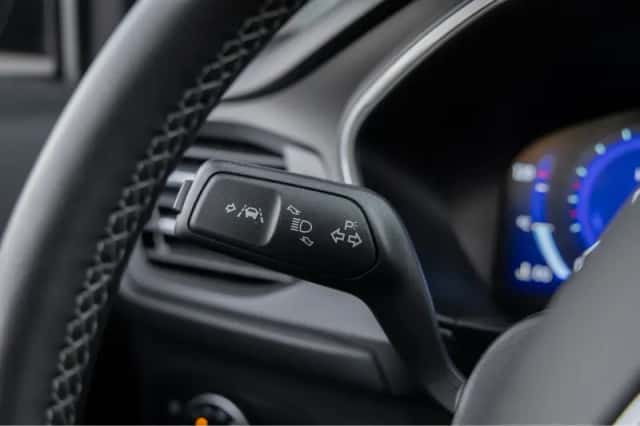 Ford Focus (2022) thumbnail 17