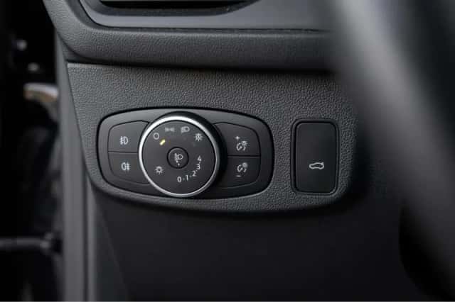 Ford Focus (2022) thumbnail 32
