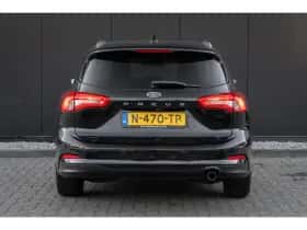 Ford Focus (2022) thumbnail 5
