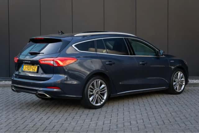 Ford Focus (2020) thumbnail 2